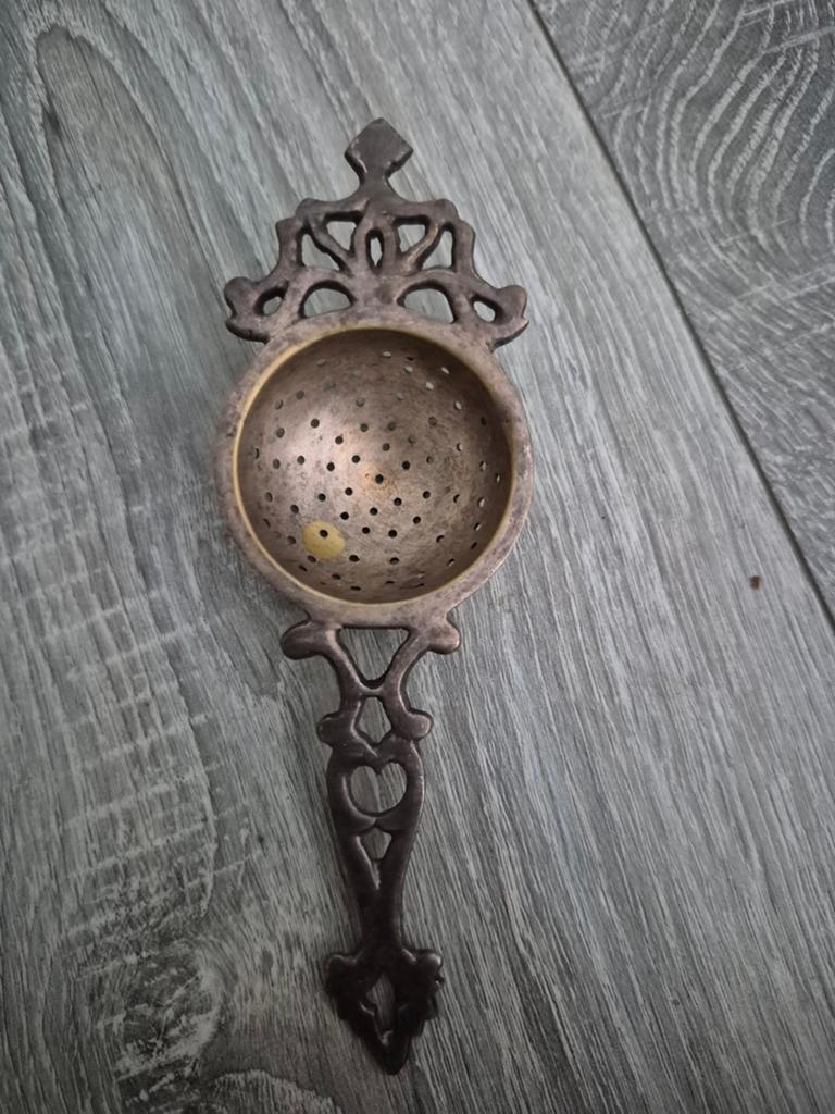 Antieke theezeef met sierlijk handvat, Ophalen of Verzenden