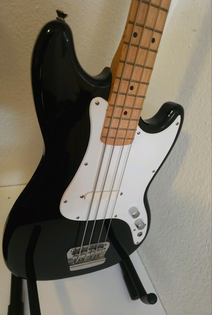 Squier Bronco Bass, Ophalen, Gebruikt, Elektrisch