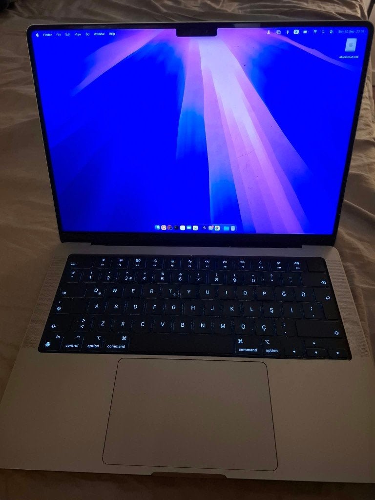 Foto 2 van Macbook Pro (2023) - M2 Pro - 512 GB SSD - 16 GB RAM