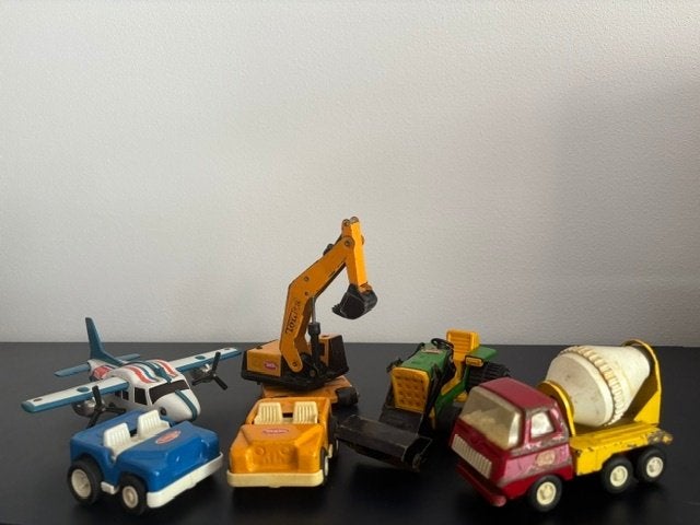 6 Tiny Tonka voertuigen jaren 70 - Vliegtuig #1075 en #1010, Ophalen of Verzenden