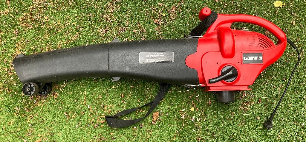 Bladblazer GAMMA, Handgedragen, Zo goed als nieuw, Met neuswiel, Elektrisch