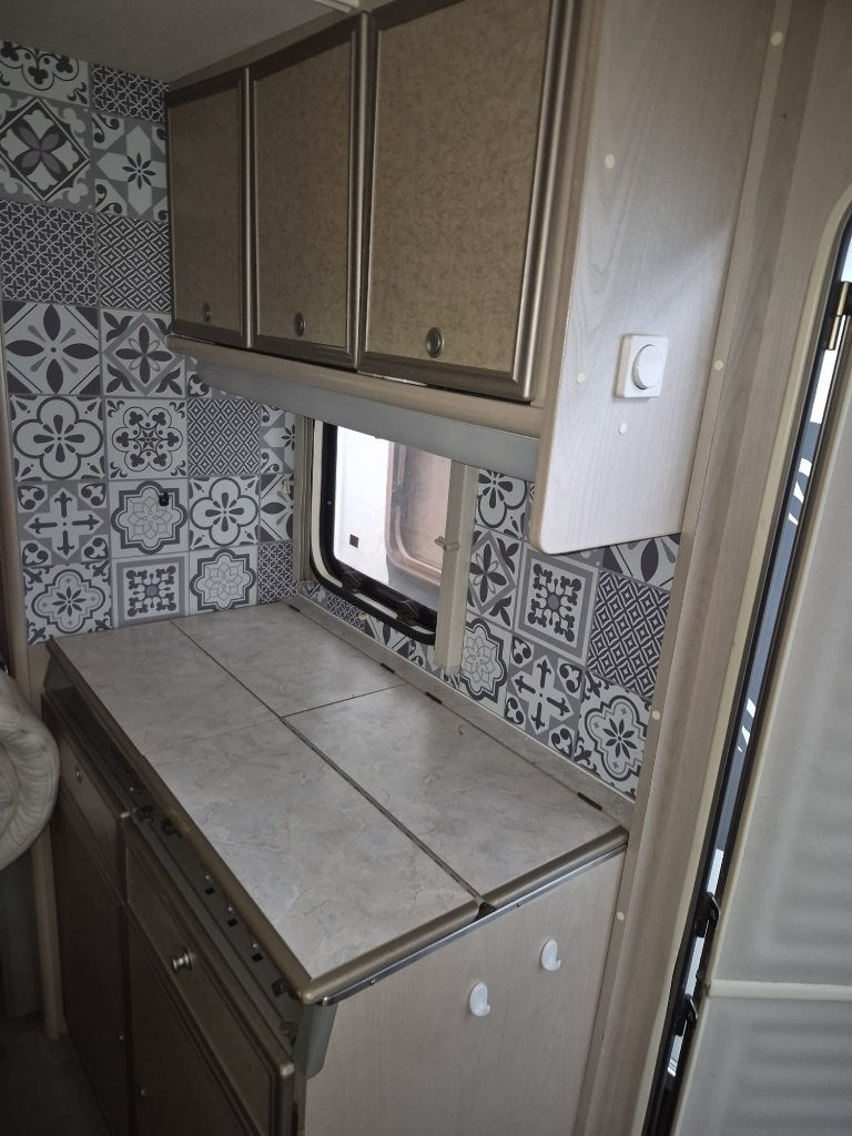 Dethleffs model Rondo met voortent, Caravans en Kamperen, Info@booij,nl, Dethleffs, Bedrijf, 750 - 1000 kg