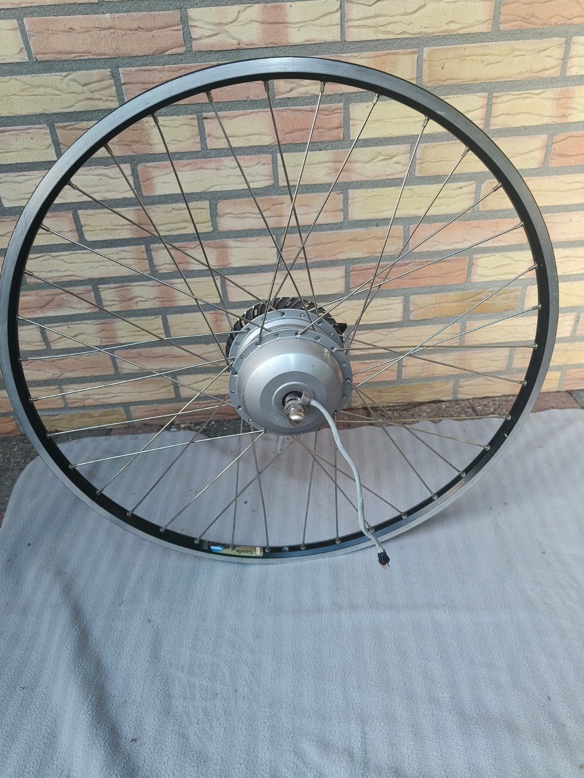 Voorwielmotor Gazelle., Zo goed als nieuw, Motor, Aluminium, Gazelle