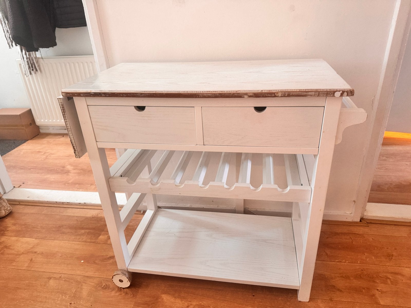 Witte serveerwagen/keukentrolley met flessenrek, Ophalen, Gebruikt, 5 tot 15 flessen, 75 – 100