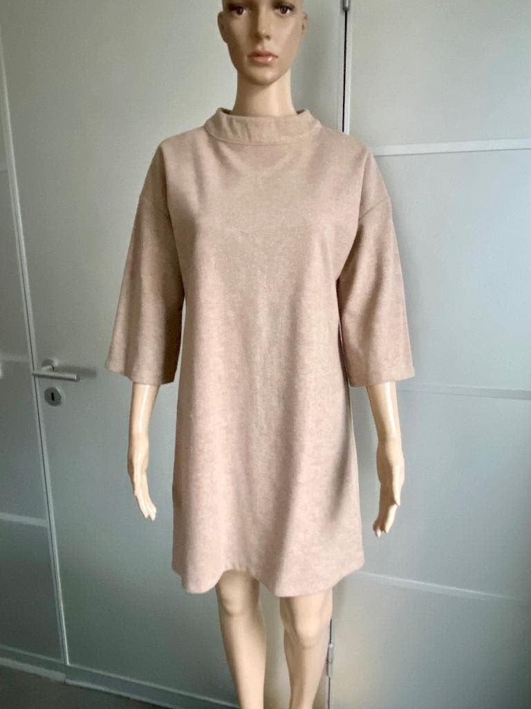 J131 Reserved maat S/M=36/38 jurk jurkje beige, Beige, Ophalen of Verzenden, Zo goed als nieuw, Maat 36 (S)