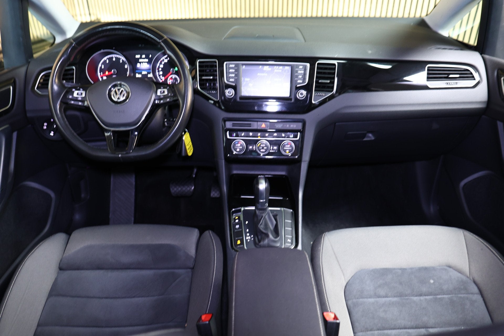 Volkswagen Golf Sportsvan 1.4 TSI Highline AVM DSG PANO CLIM, Auto's, Volkswagen, Stof, 4 cilinders, 1283 kg, Golf Sportsvan