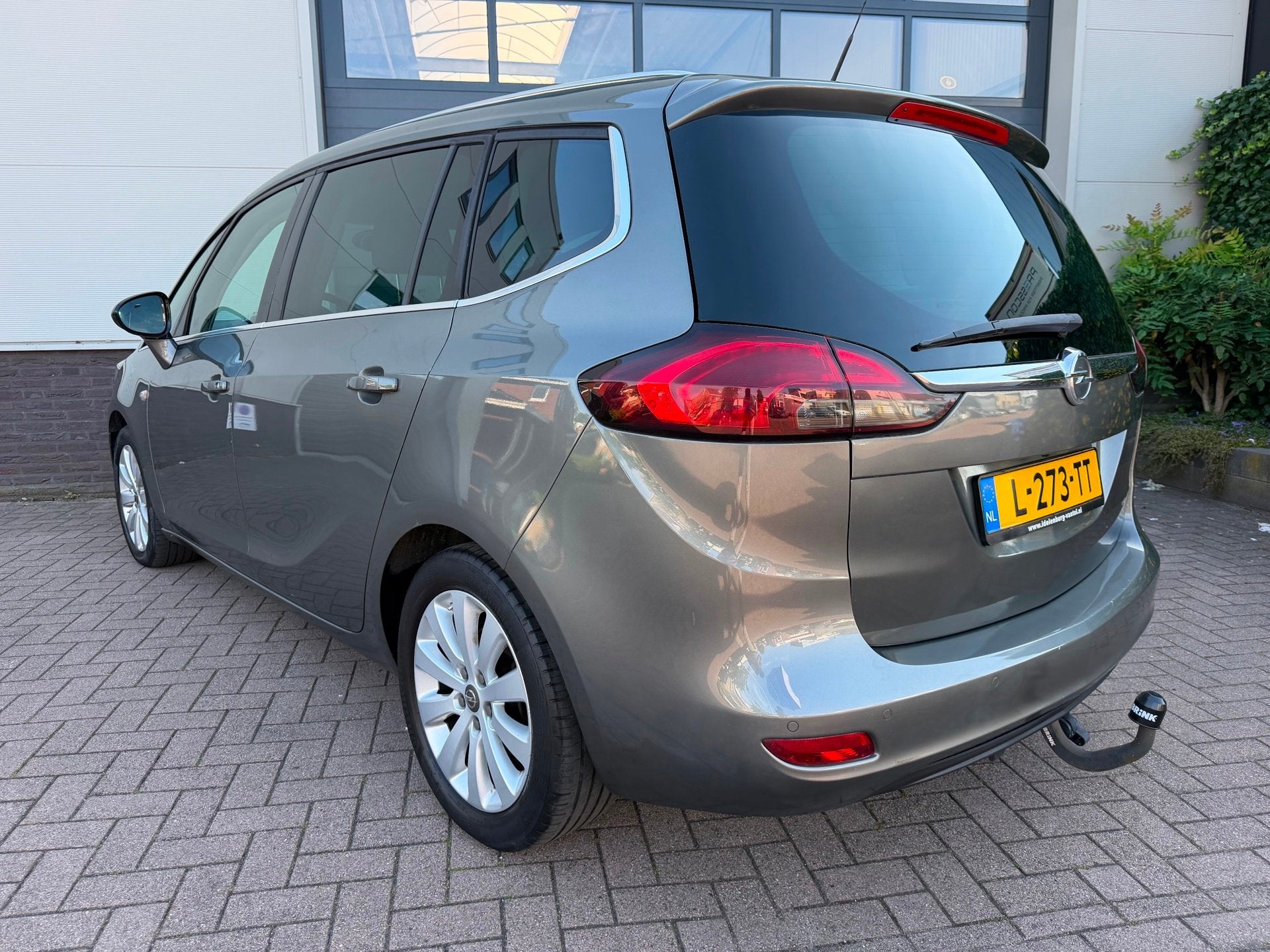 Opel Zafira 1.4 Turbo 7p/Camera/Navi/Cruise-c/Climate-c/Pdc/, 15 km/l, Euro 6, 4 cilinders, 7 stoelen