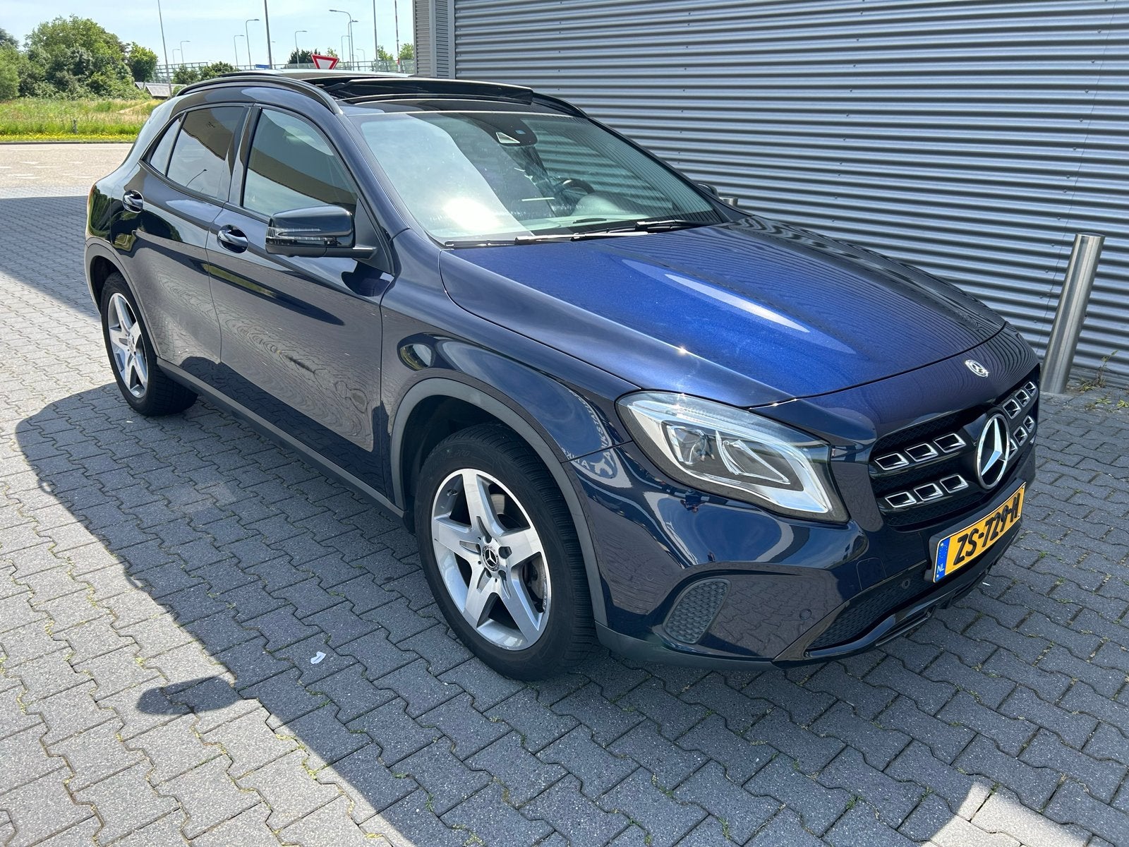 Mercedes-Benz GLA 250 211pk 7G-DCT 2018 Blauw, Auto's, 730 kg, 4 cilinders, Blauw, 75 €/maand