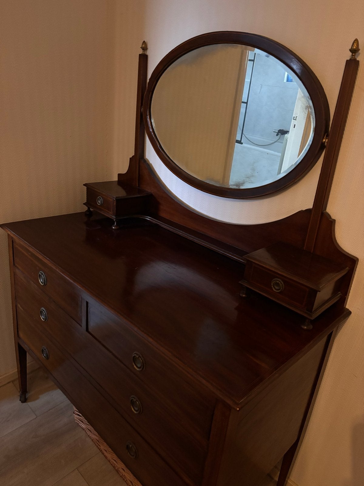 Antieke Mahonie Commode met Ovaal Spiegelopzetstuk, Ophalen, Ovaal, 100 tot 150 cm, 150 tot 200 cm