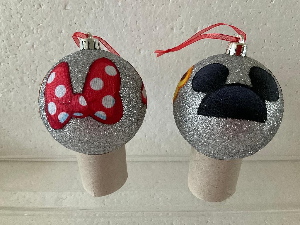 Disney Mickey en Minnie - kerstballen set, Ophalen of Verzenden, Mickey Mouse, Zo goed als nieuw, Beeldje of Figuurtje
