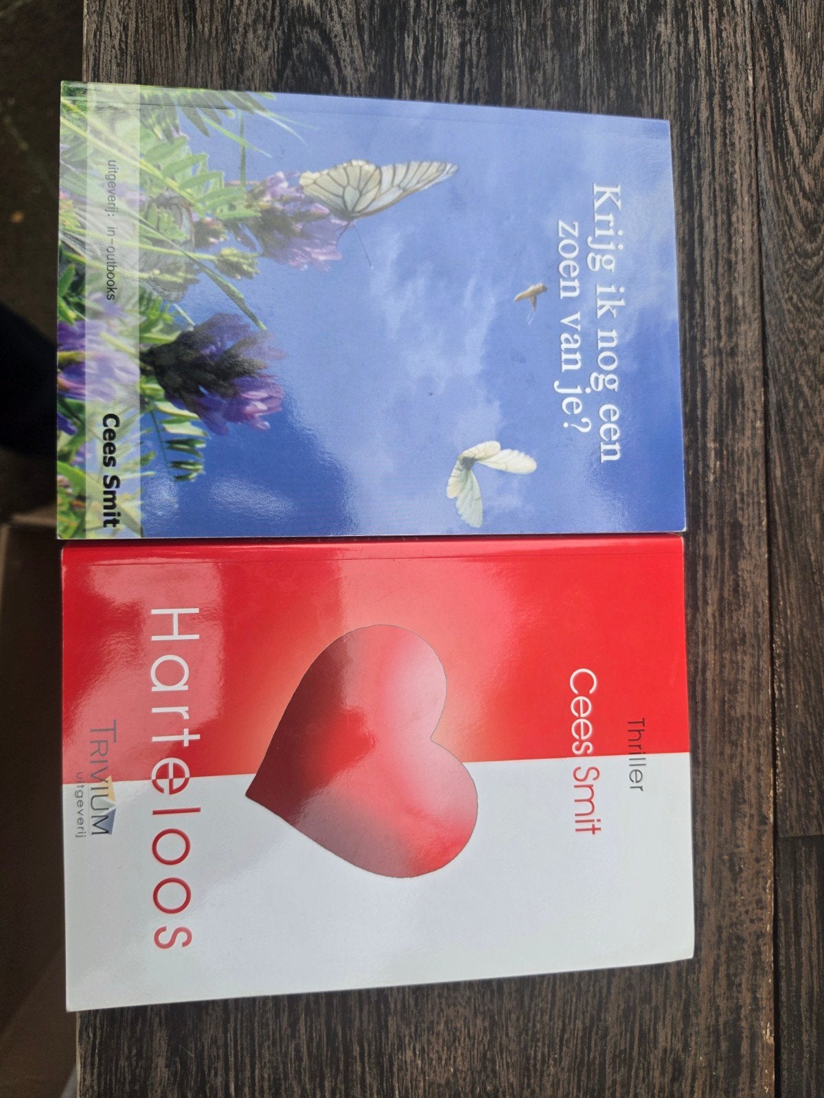 Boeken Cees Smit: 'Harteloos' en 'Krijg ik nog een zoen van, Ophalen of Verzenden, Zo goed als nieuw, Cees Smit
