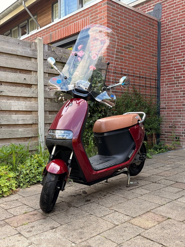 Segway E125S Scooter (2023) met accessoires, Elektrisch, Zo goed als nieuw, Ophalen, Overige merken