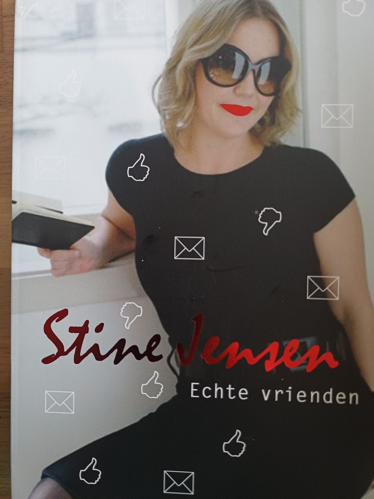 Stine Jensen - Echte vrienden, Ophalen of Verzenden, Zo goed als nieuw, Stine Jensen