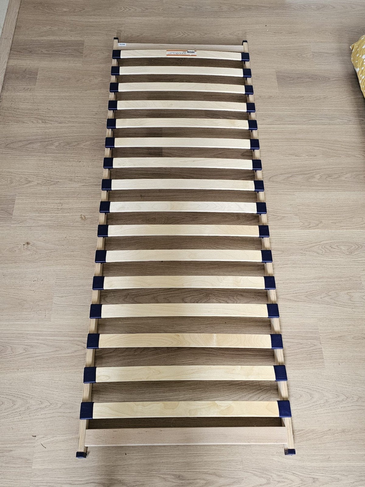 Lattenbodems, Ophalen, 210 cm, 140 cm, Zo goed als nieuw