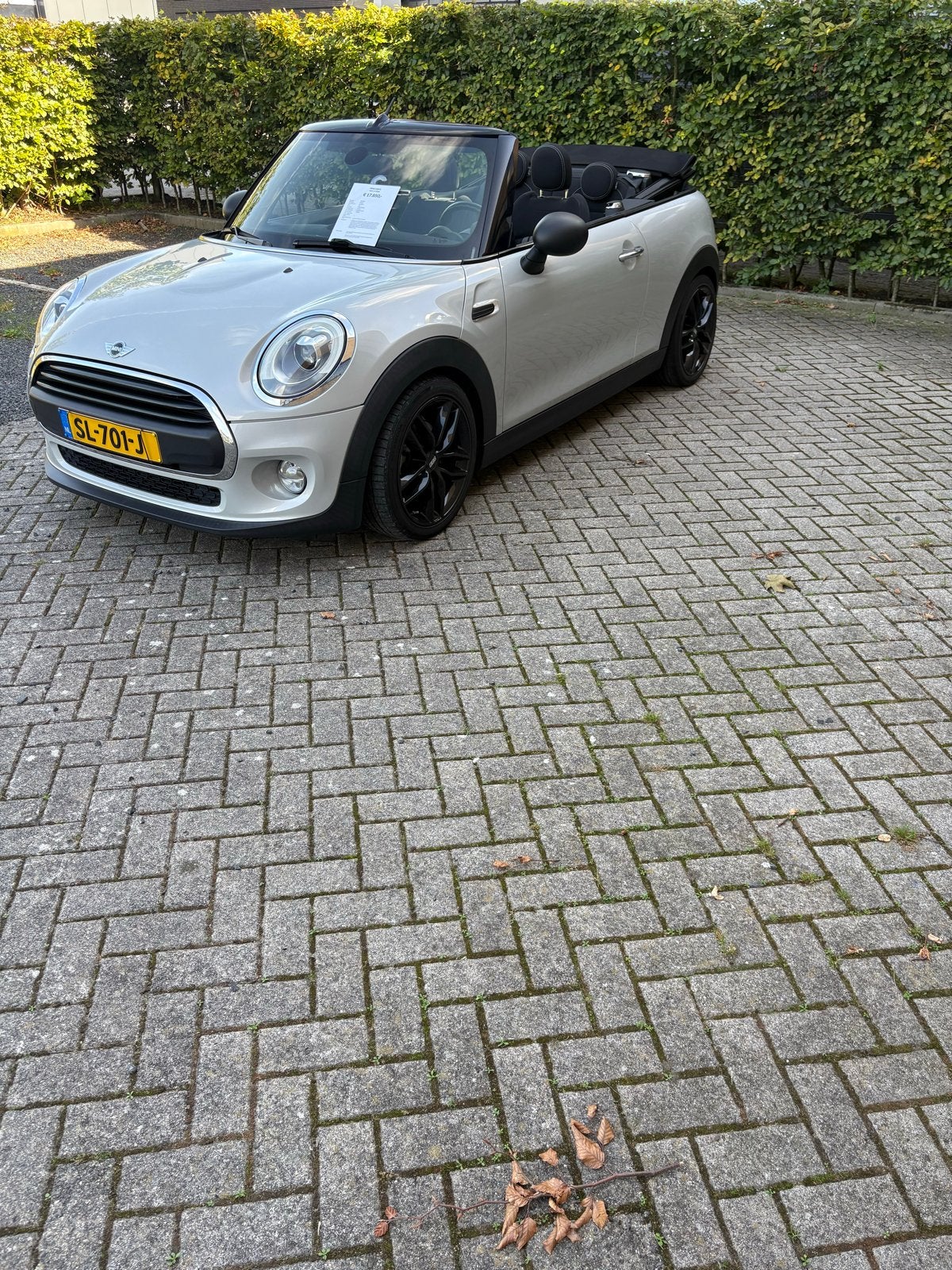 Mini Cabrio 1.5 102pk 2018 Wit, Auto's, Voorwielaandrijving, 4 cilinders, Cabriolet, 4 stoelen