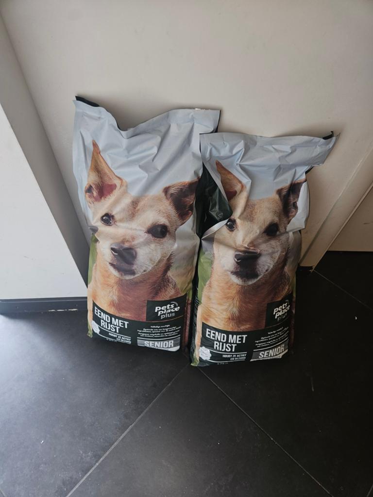 2 zakken honden voer, Ophalen of Verzenden, Hond