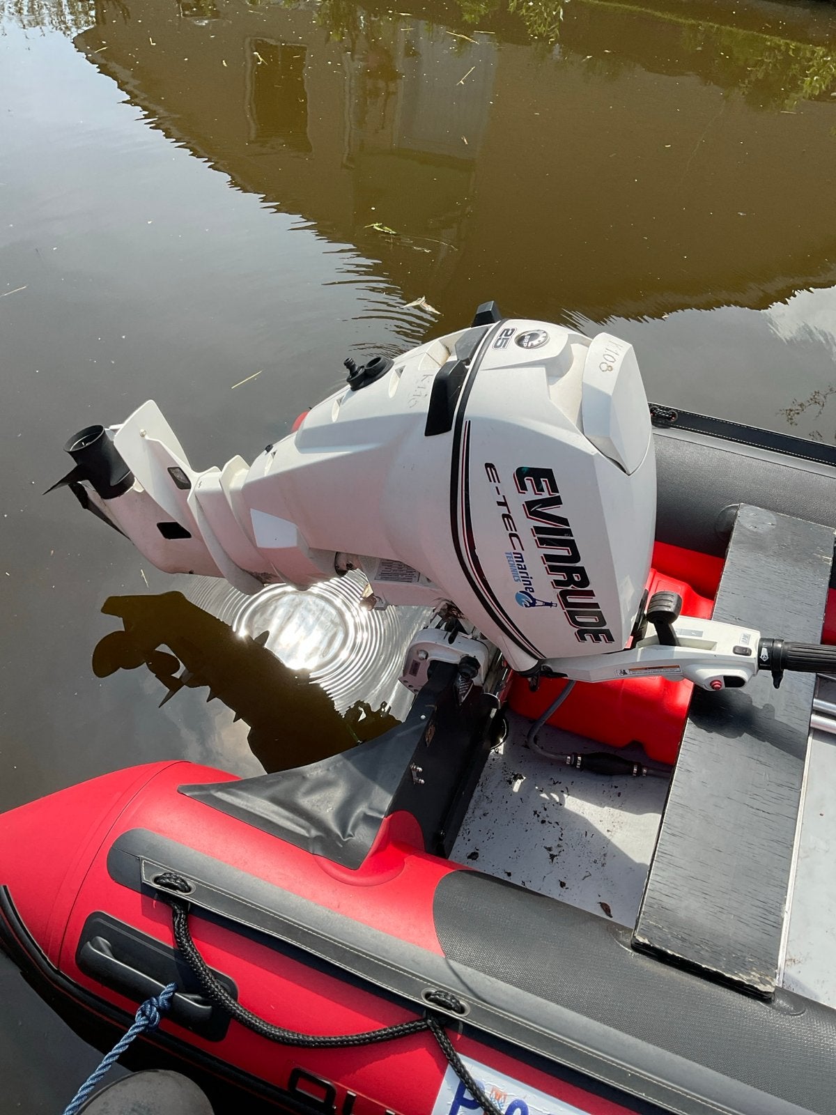 Foto 6 van Rubberboot Quicksilver HD 380 + 25pk e tec + trailer + xtras