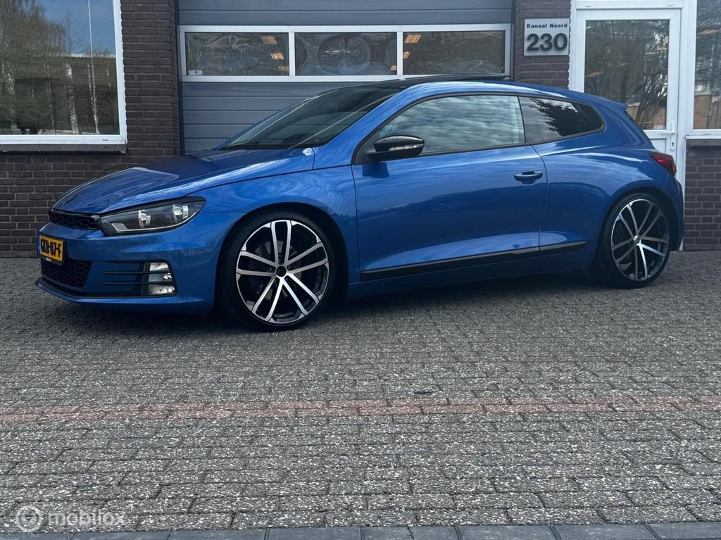 Volkswagen Scirocco 2.0 TSI PANO/NAVI/LED/AIRCO/FACELIFT!, Voorwielaandrijving, Gebruikt, Euro 6, 4 cilinders