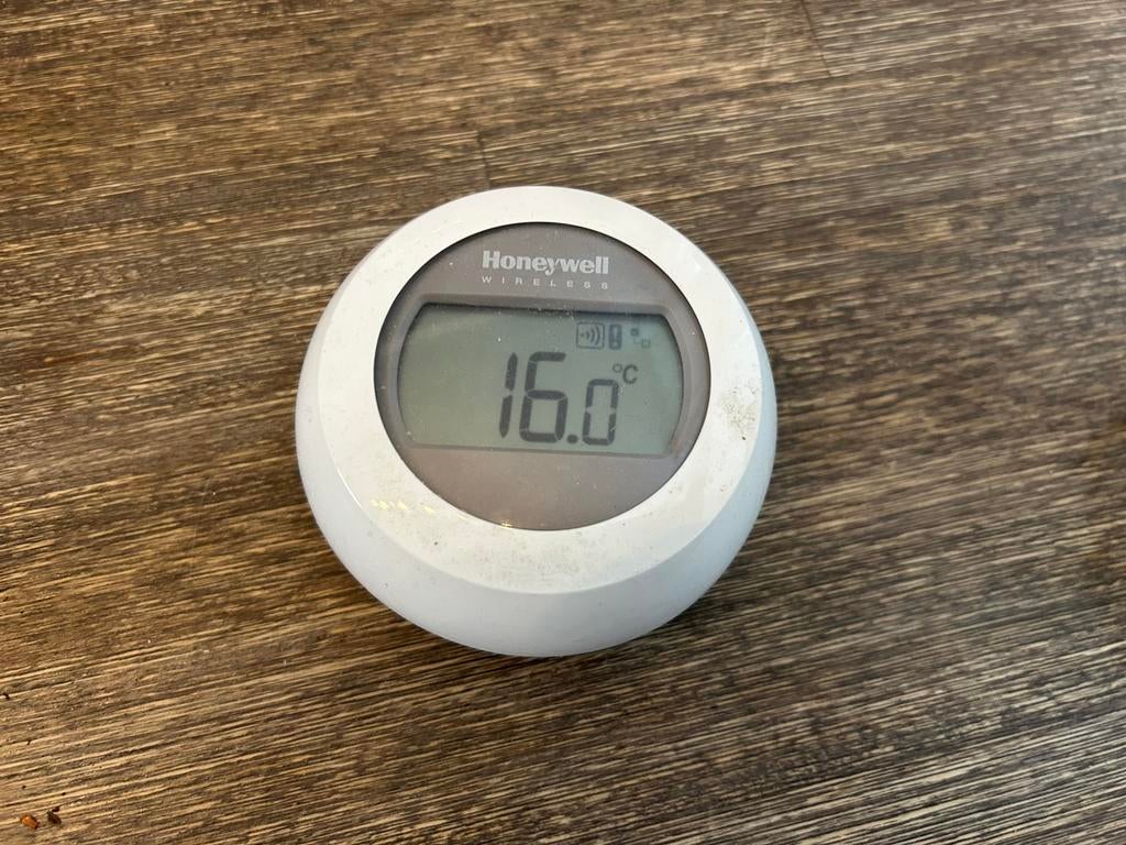 Honeywell termostate, Doe-het-zelf en Verbouw, Ophalen of Verzenden, Zo goed als nieuw