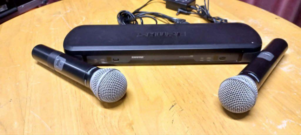 Shure PG2 - PG58 dubbele draadloze microfoonset, Ophalen of Verzenden, Gebruikt, Zangmicrofoon, Draadloos