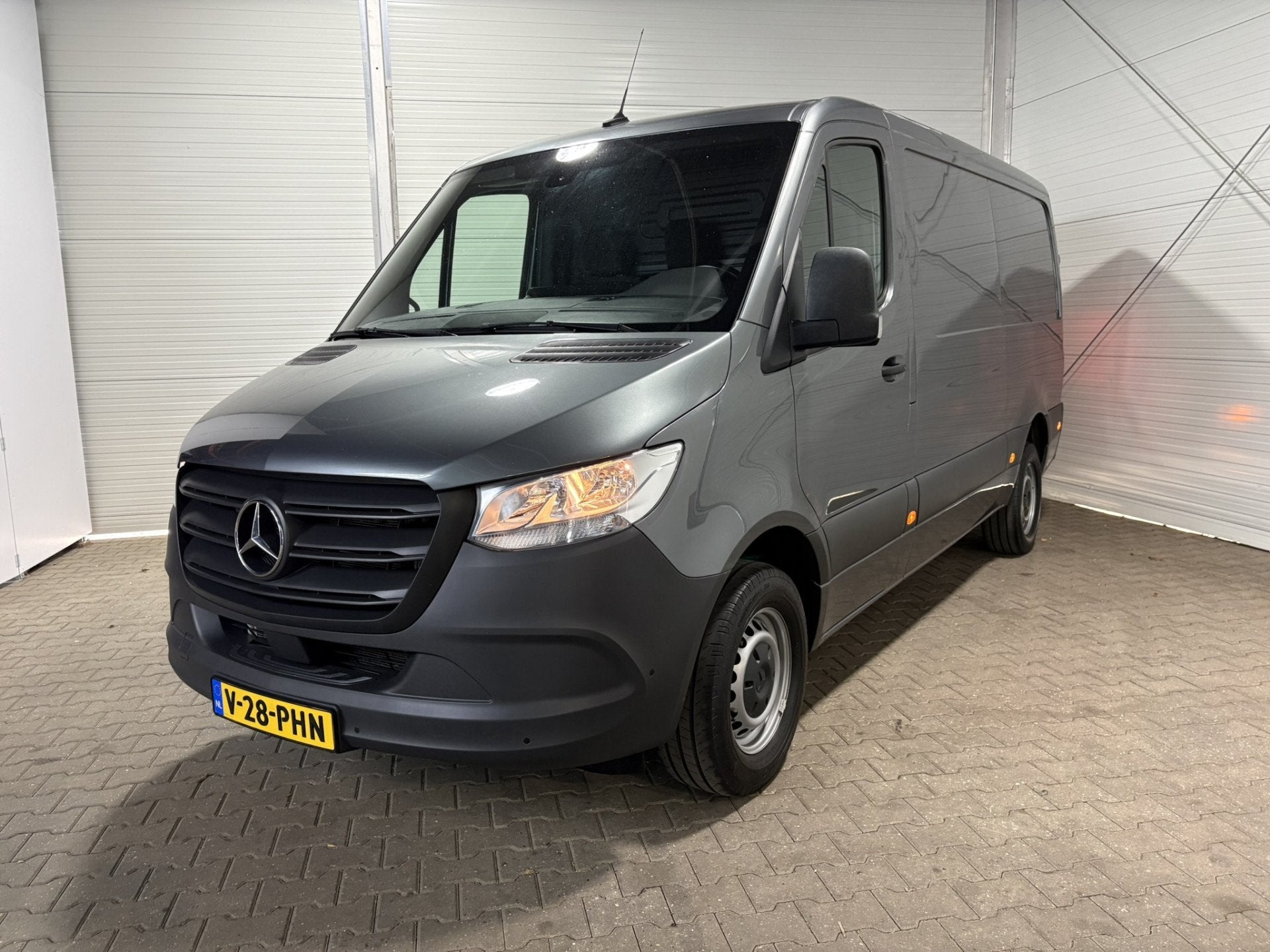 Mercedes-Benz Sprinter 317 1.9 CDI L2H1 RWD AUT Trekhaak Cam, Automaat, Gebruikt, 4 cilinders, 2000 kg
