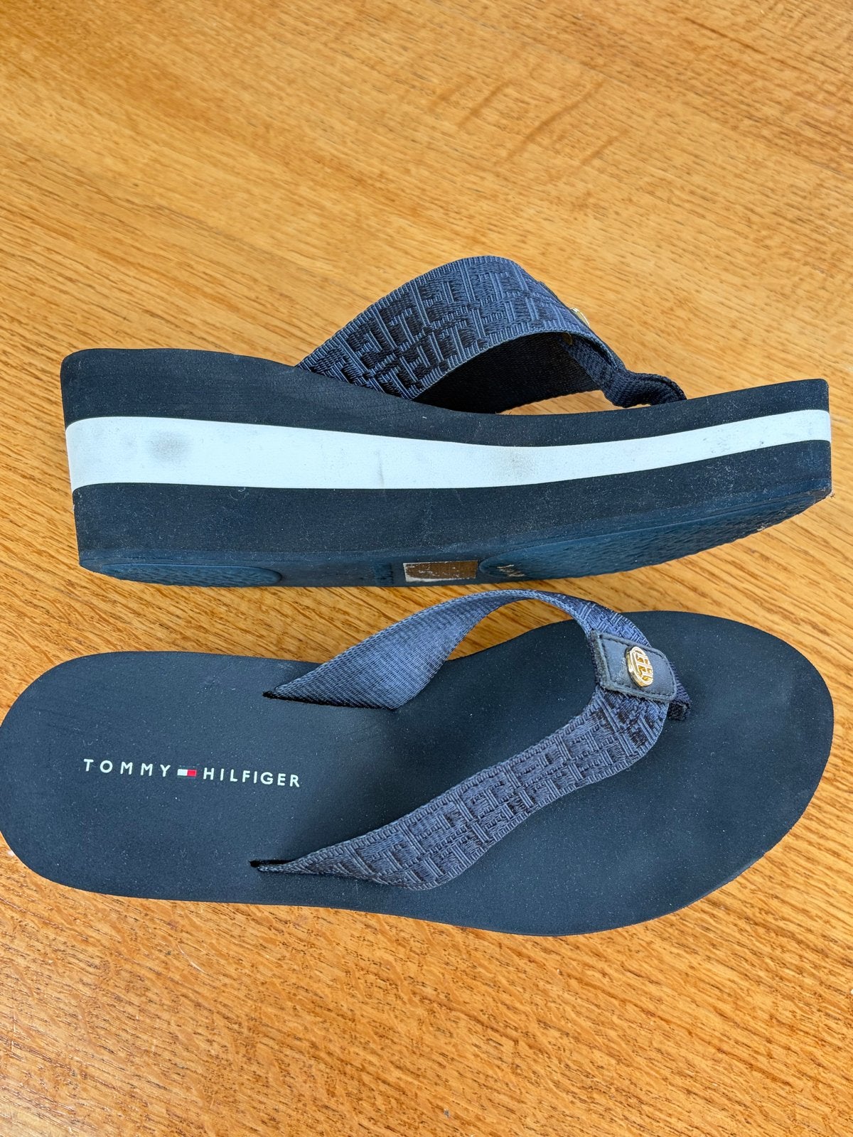 Tommy Hilfiger Slippers met plateauzool, Kleding | Dames, Schoenen, Blauw, Zo goed als nieuw, Ophalen, Slippers