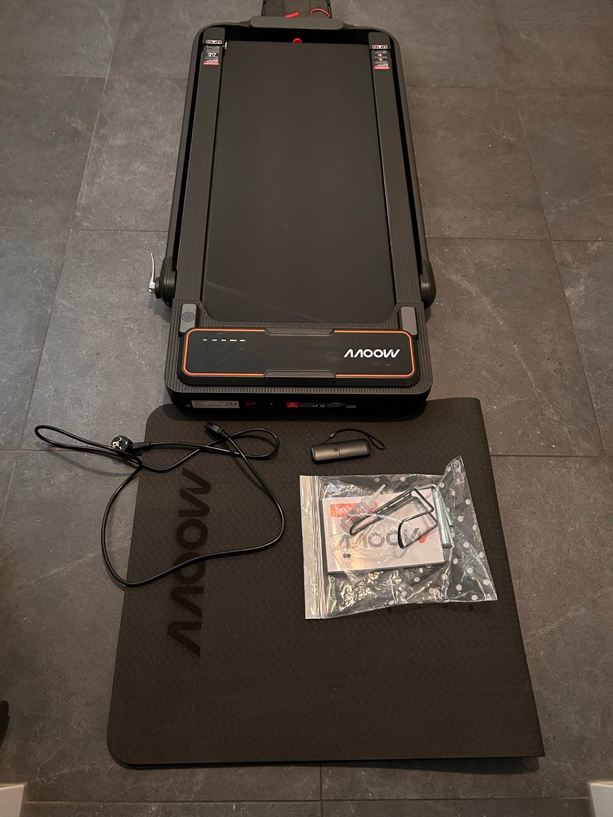 MOOVV Loopband - smartstep  pro V2 met bescherm mat., Ophalen, Zo goed als nieuw, Metaal, Loopband