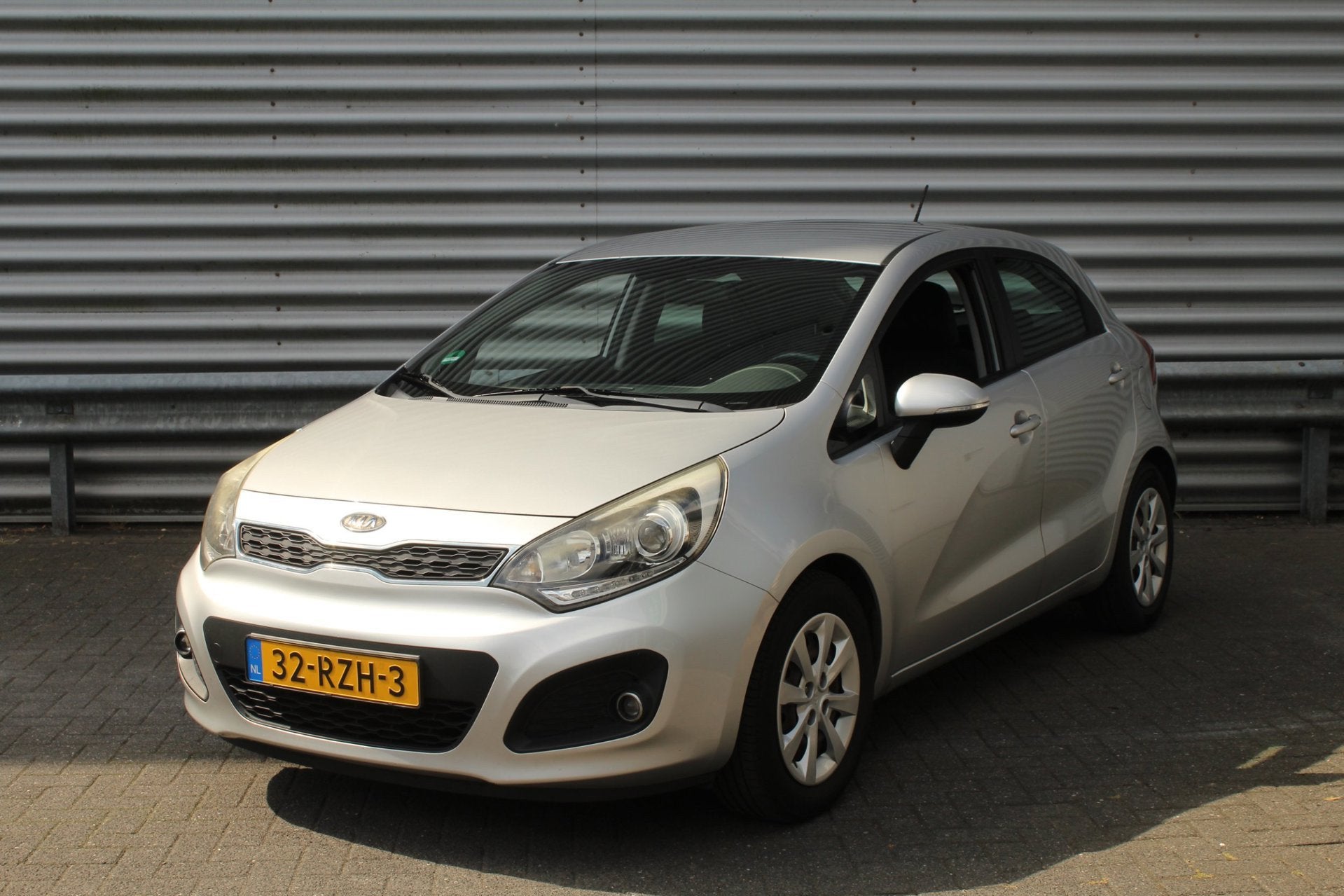 Kia Rio 1.4 CVVT 109pk Comfort Pack AUTOMAAT NL-Auto NAP Cli, Auto's, Kia, Euro 5, Gebruikt, Zwart, 4 cilinders