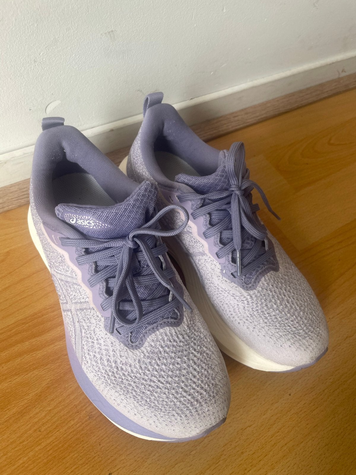 ASICS hardloopschoenen - Zo goed als nieuw, Ophalen of Verzenden, Zo goed als nieuw, Overige kleuren, Sportschoenen