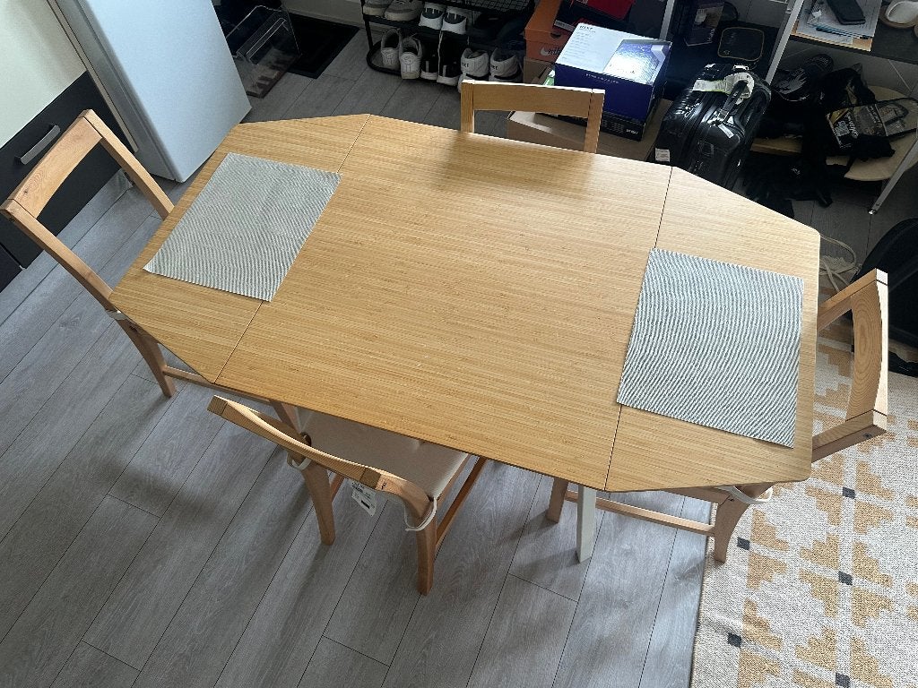 Dining table + chairs, Zo goed als nieuw, Overige vormen, Vier personen, 50 tot 100 cm