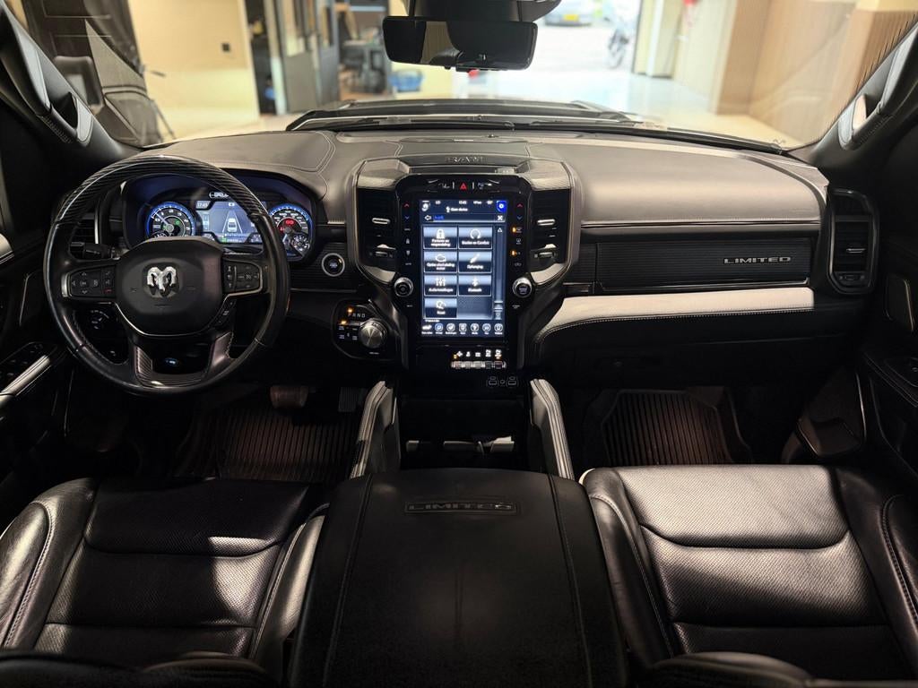 Dodge RAM 1500 5.7 V8 4x4 Crew Cab Limited|Pano|Head-Up|Came, Auto's, Dodge, Automaat, 5654 cc, Wit, Bedrijf