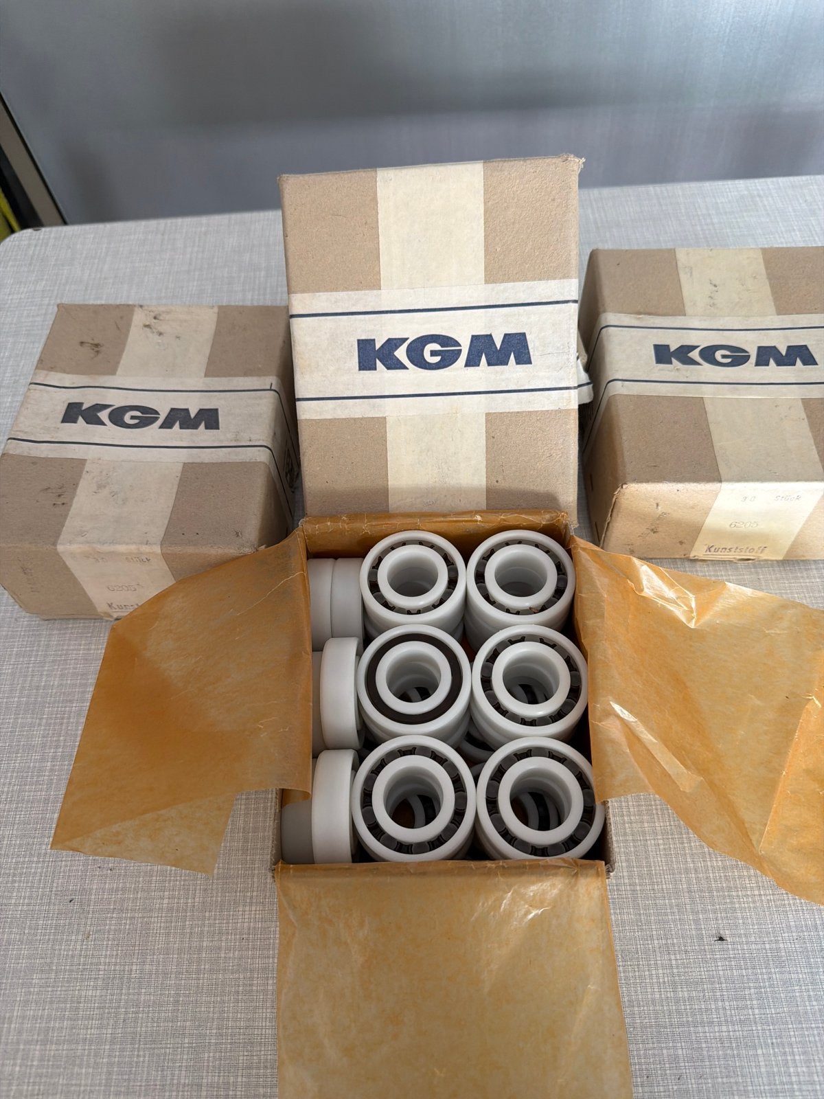 83x KGM kunststof kogellagers  type 6205 - nieuw, Ophalen of Verzenden