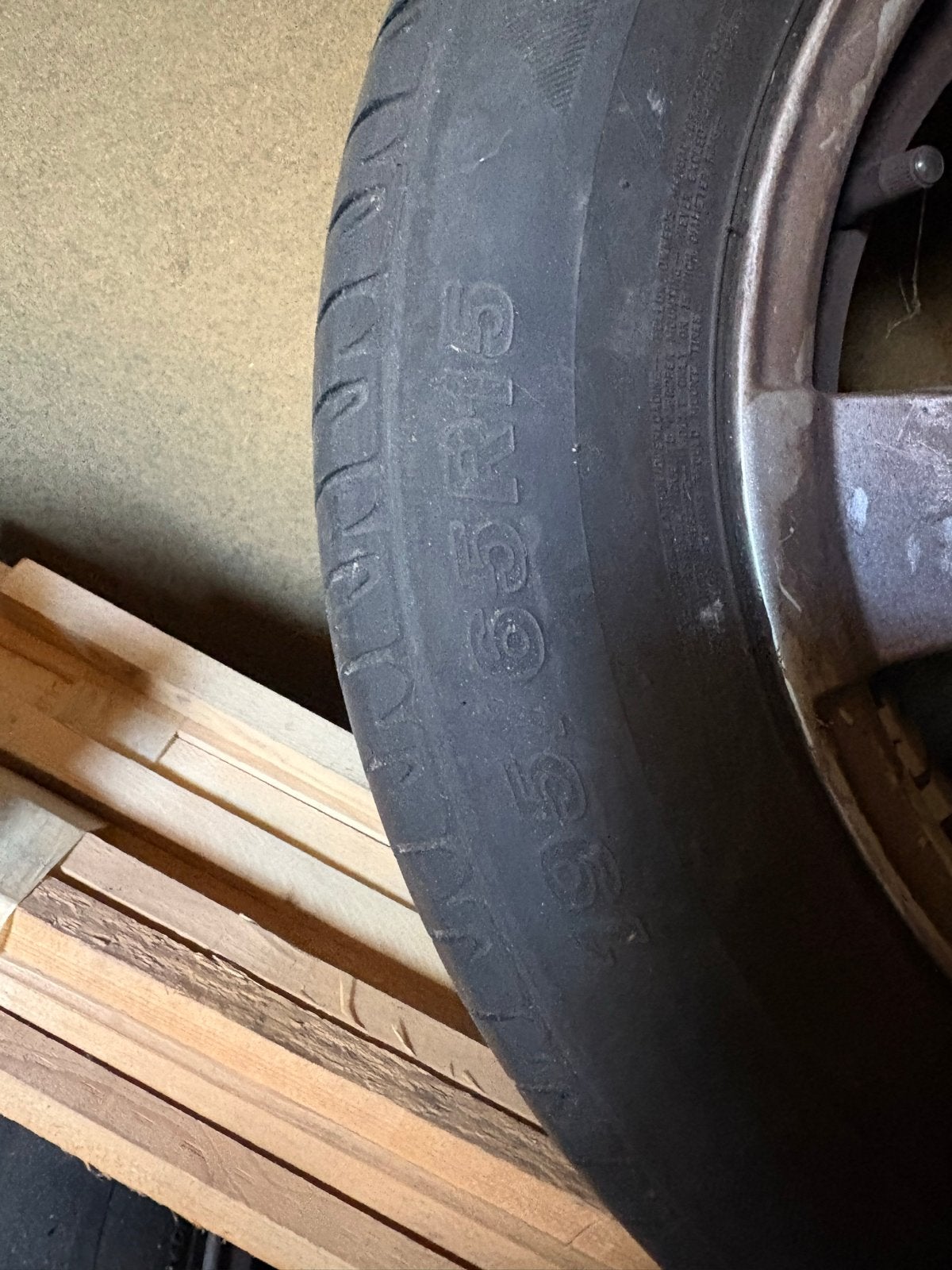 Gebruikte banden met velgen 195/65 R15, profiel 4-5 mm, Auto diversen, Wieldoppen, Ophalen, Gebruikt