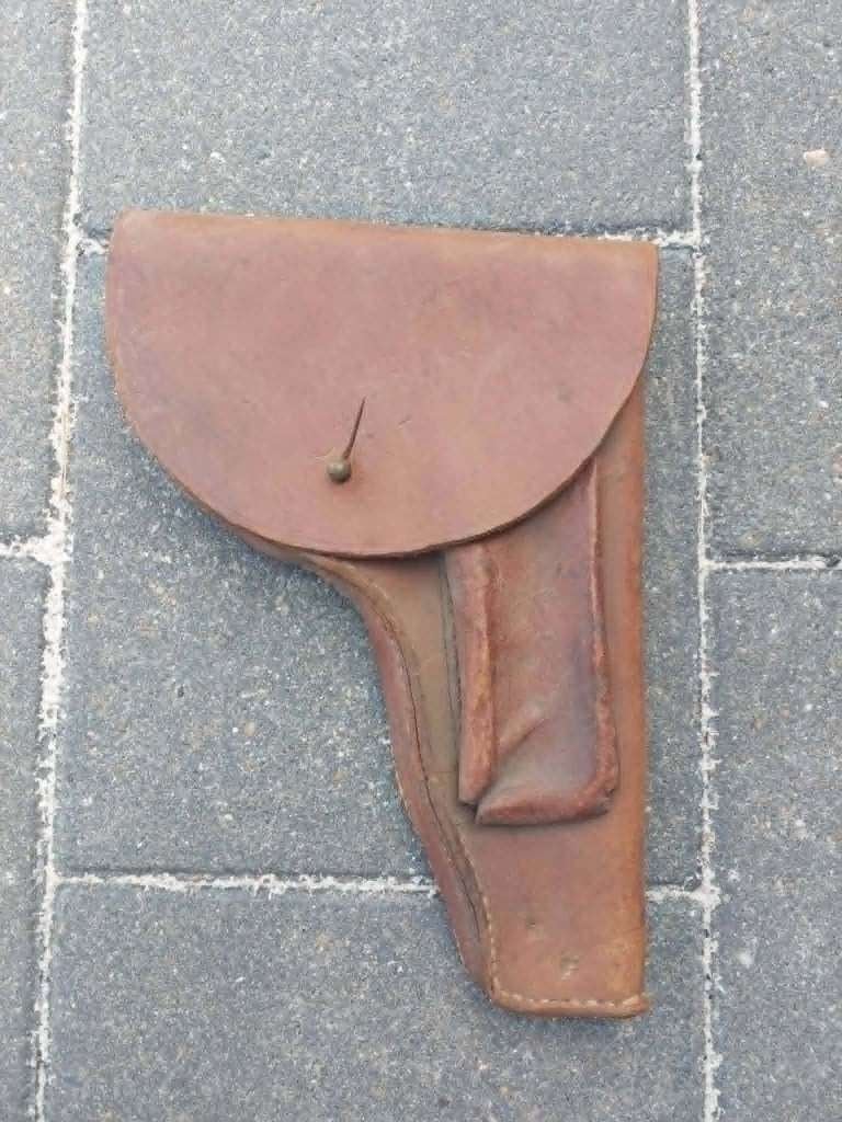 Sovjet lederen holster Tokarev TT-33 (Jaren 50/60), Ophalen of Verzenden, Landmacht, Nederland, Kleding of Schoenen