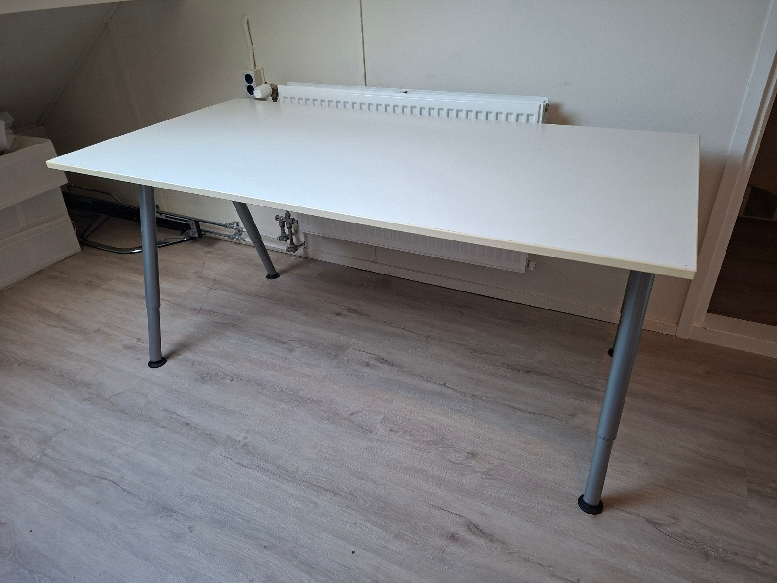 Bureau Ikea Galant (in hoogte verstelbaar), Ophalen, In hoogte verstelbaar, Zo goed als nieuw