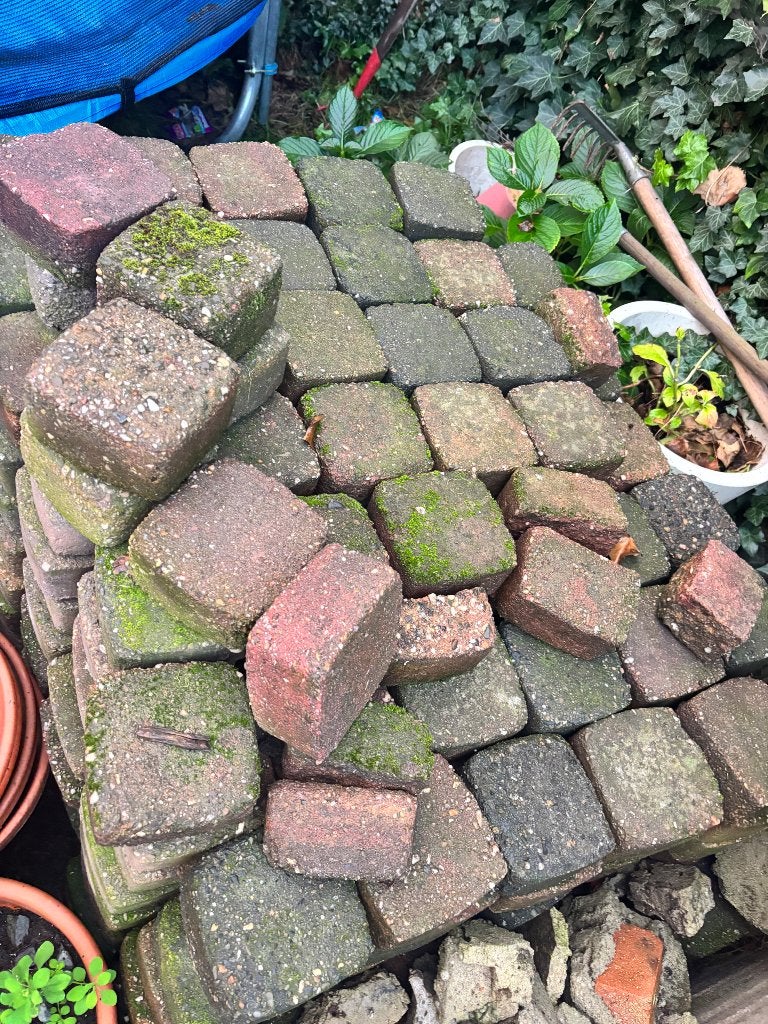 Gratis straatklinkers ophalen, Ophalen, Gebruikt, Beton, Klinkers