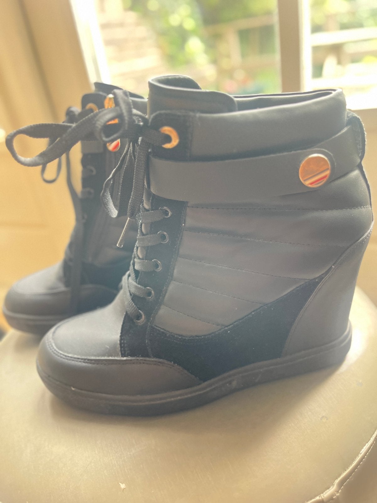 Zwarte Tommy Hilfiger Sleehak Sneakers maat 40, Kinderen en Baby's, Ophalen of Verzenden, Zo goed als nieuw, Schoenen