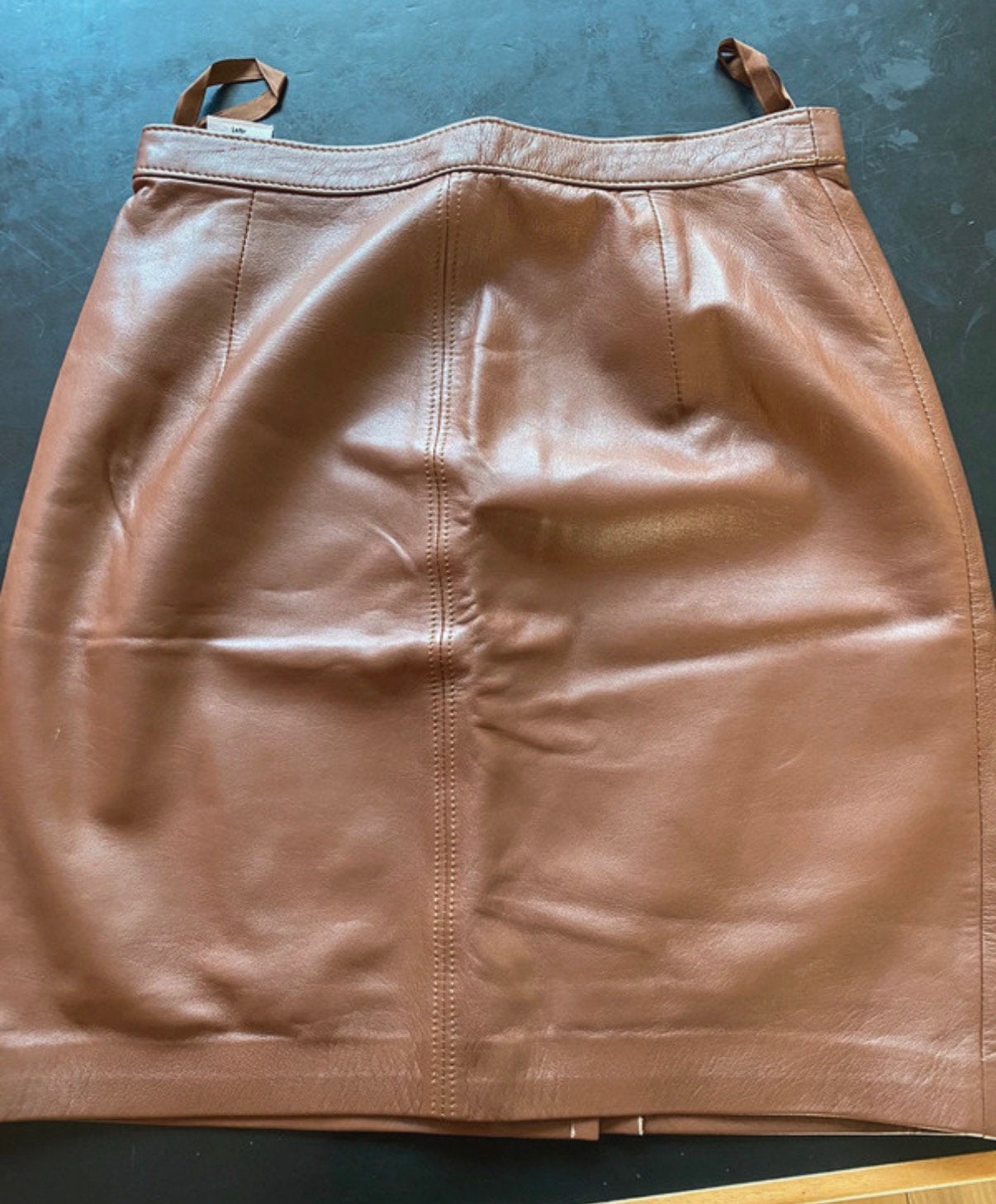 Congnac kleurig LEDEREN rokje maat 34/36 zgan, Kleding | Dames, Rokken, Bruin, Ophalen of Verzenden, Zo goed als nieuw, Maat 34 (XS) of kleiner
