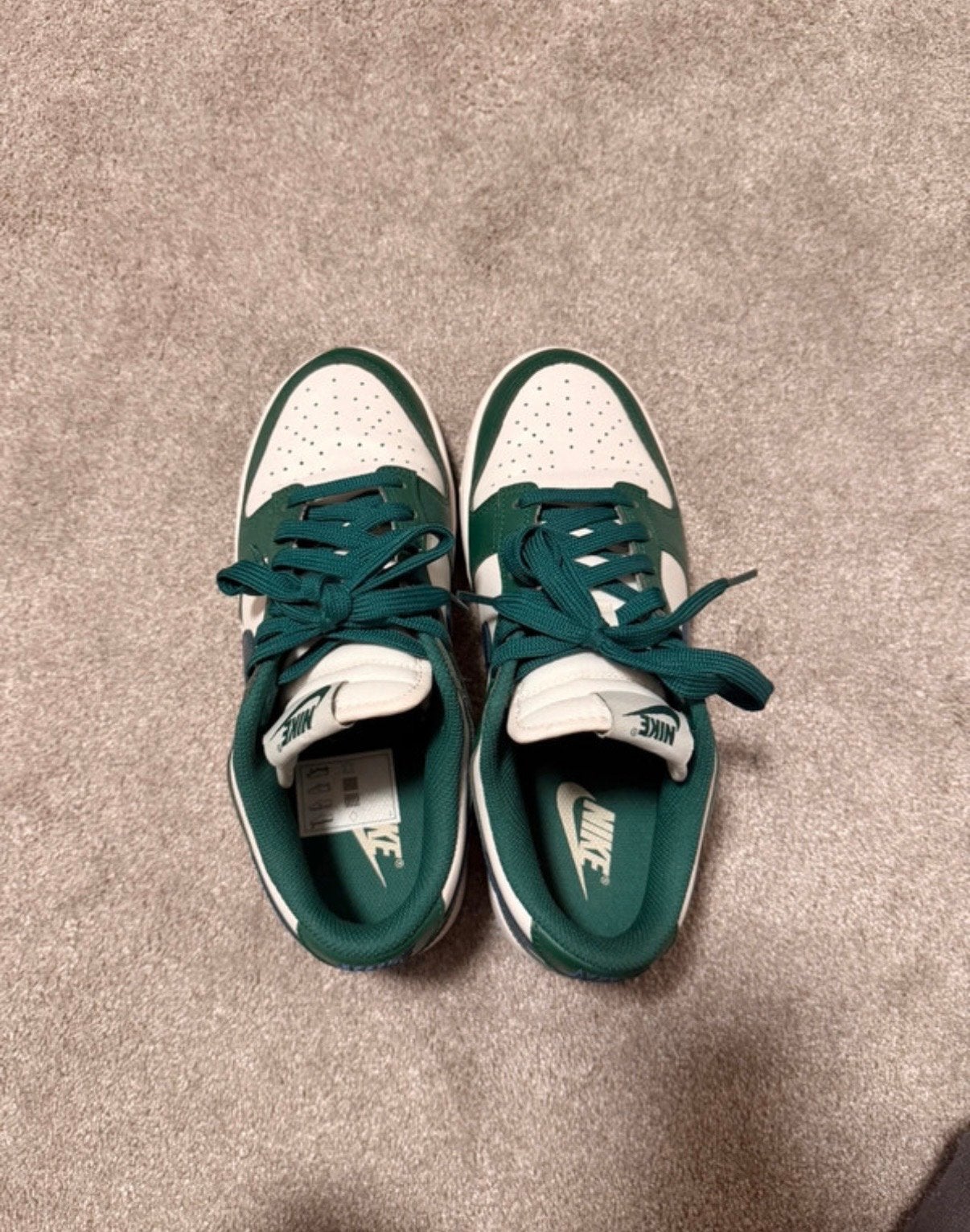 Nike Dunk Low - Maat 37.5, Ophalen of Verzenden, Zo goed als nieuw, Groen, Sneakers of Gympen