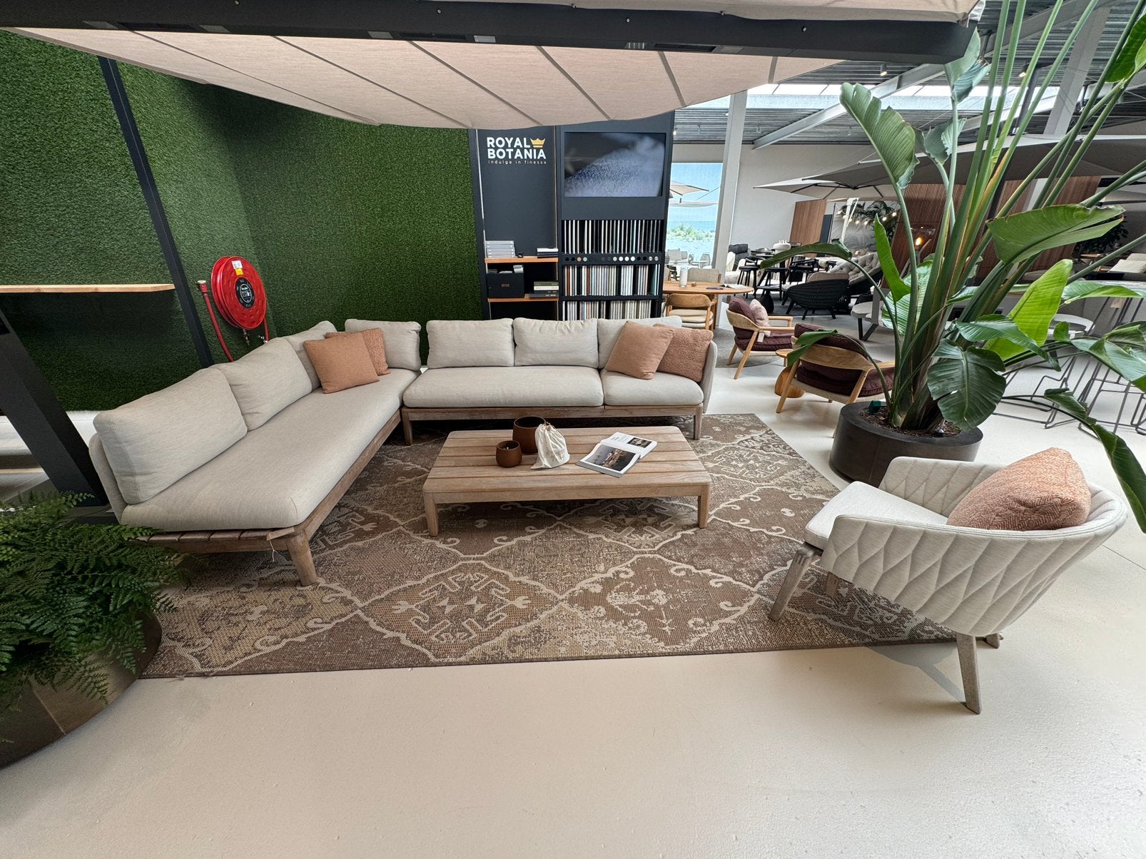 - 60%! Royal Botania Calypso loungeset - SHOWROOMMODEL, Tuin en Terras, 5 zitplaatsen, Teakhout, Ophalen of Verzenden, Loungeset