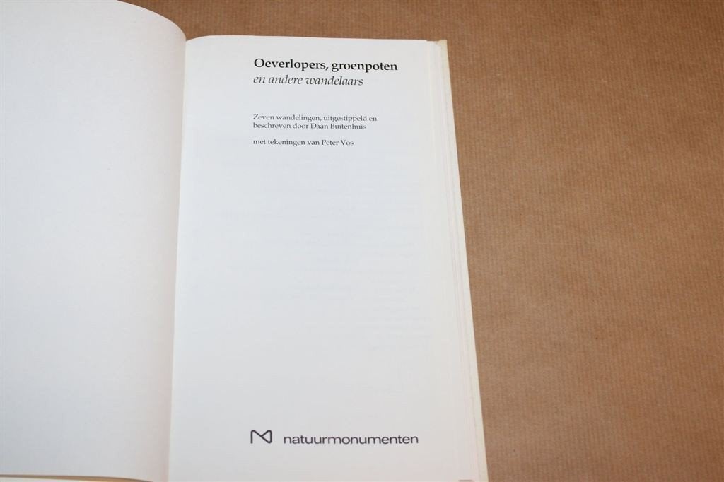 Oeverlopers en Groenpoten — 7 Wandelingen, Peter Vos Tek., Ophalen of Verzenden, Gelezen