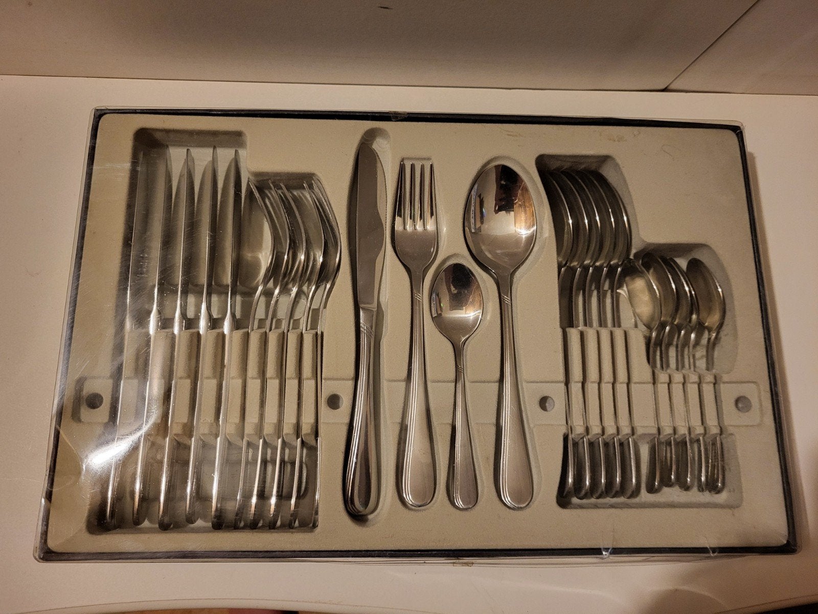 *Nieuw* 24 delig bestekset 18/10 Edelstaal rostfrei, Ophalen, Nieuw, Rvs of Chroom