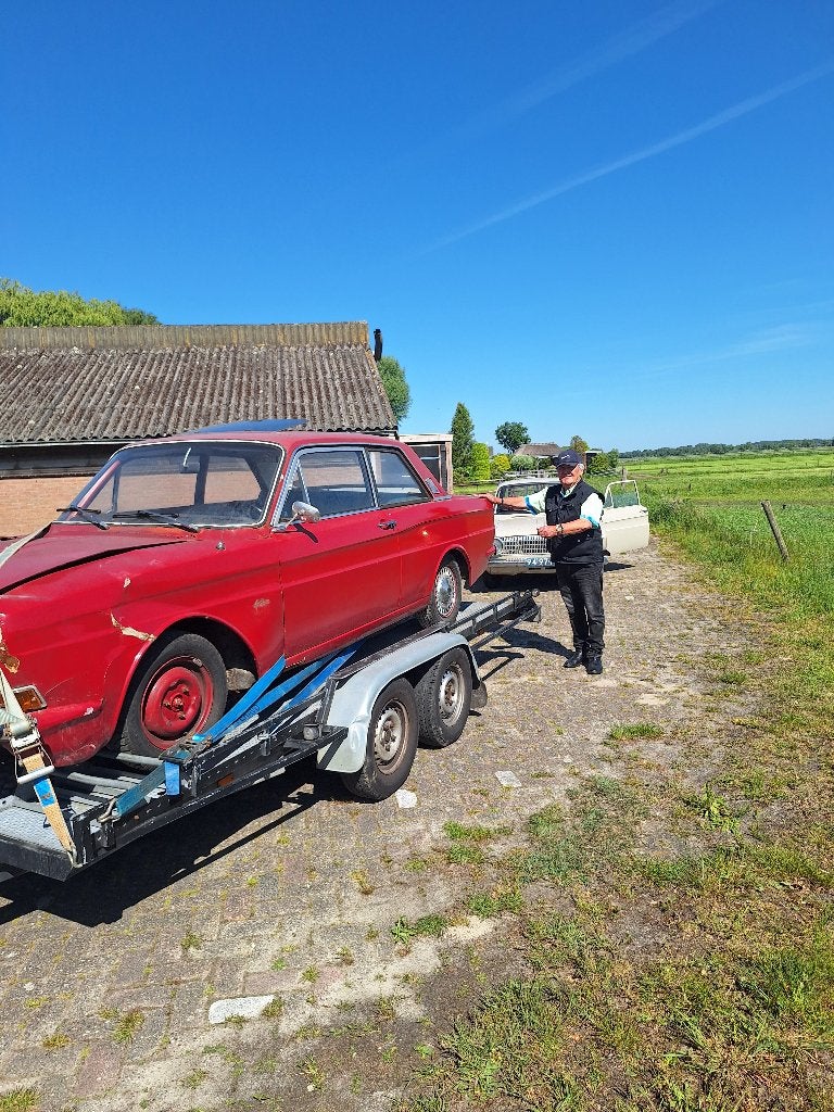 2x ford taunus 12 m, Voorwielaandrijving, Overige kleuren, Handgeschakeld, Particulier