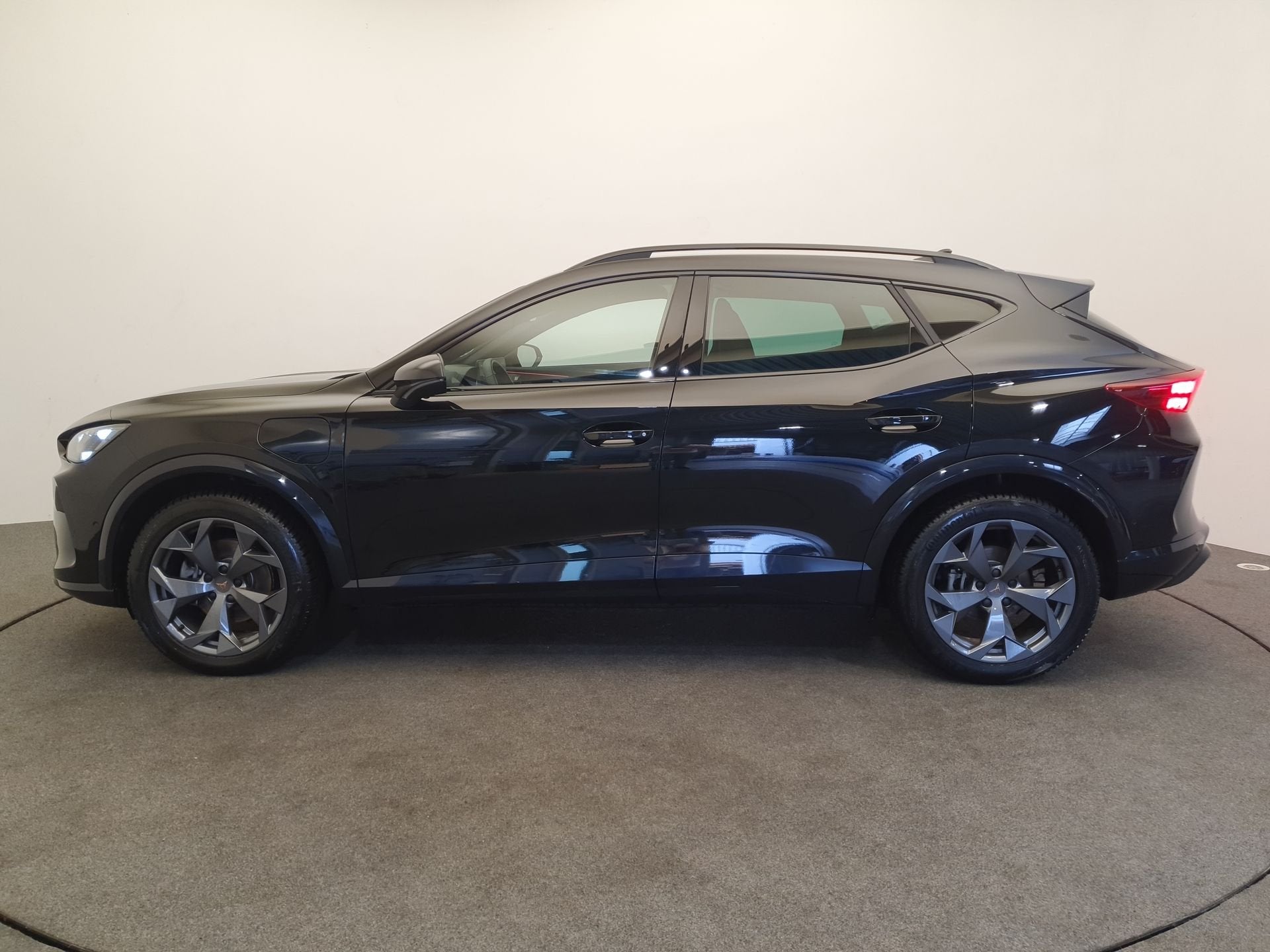 CUPRA Formentor 1.5 TSI e-Hybrid 204pk DSG/AUT Business Memo, Auto's, Zwart, 4 cilinders, Zwart, Bedrijf