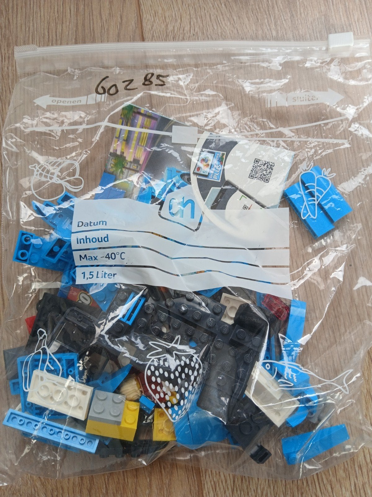 Lego City Sportwagen 60285 met minifiguur en instructies, City, Lego, Ophalen of Verzenden, Zo goed als nieuw