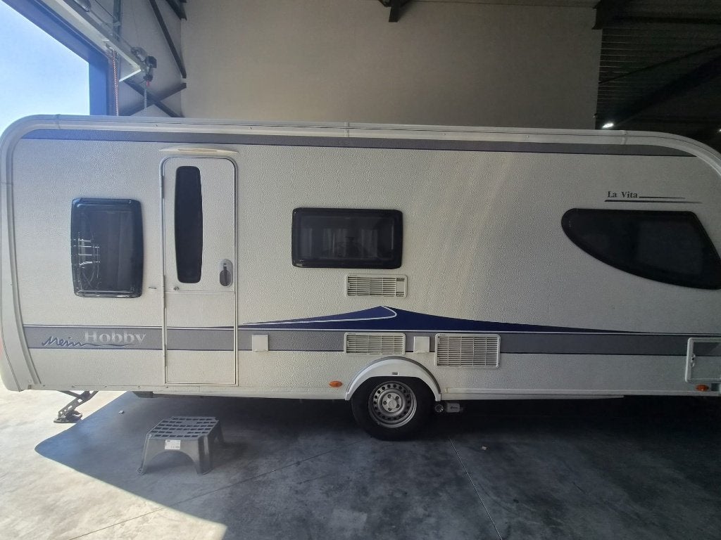Hobby 560 KMFE | 6p | Airco | Mover | Stapelbed | 2009, Hobby, Particulier, 5 tot 6 meter, Tot en met 6