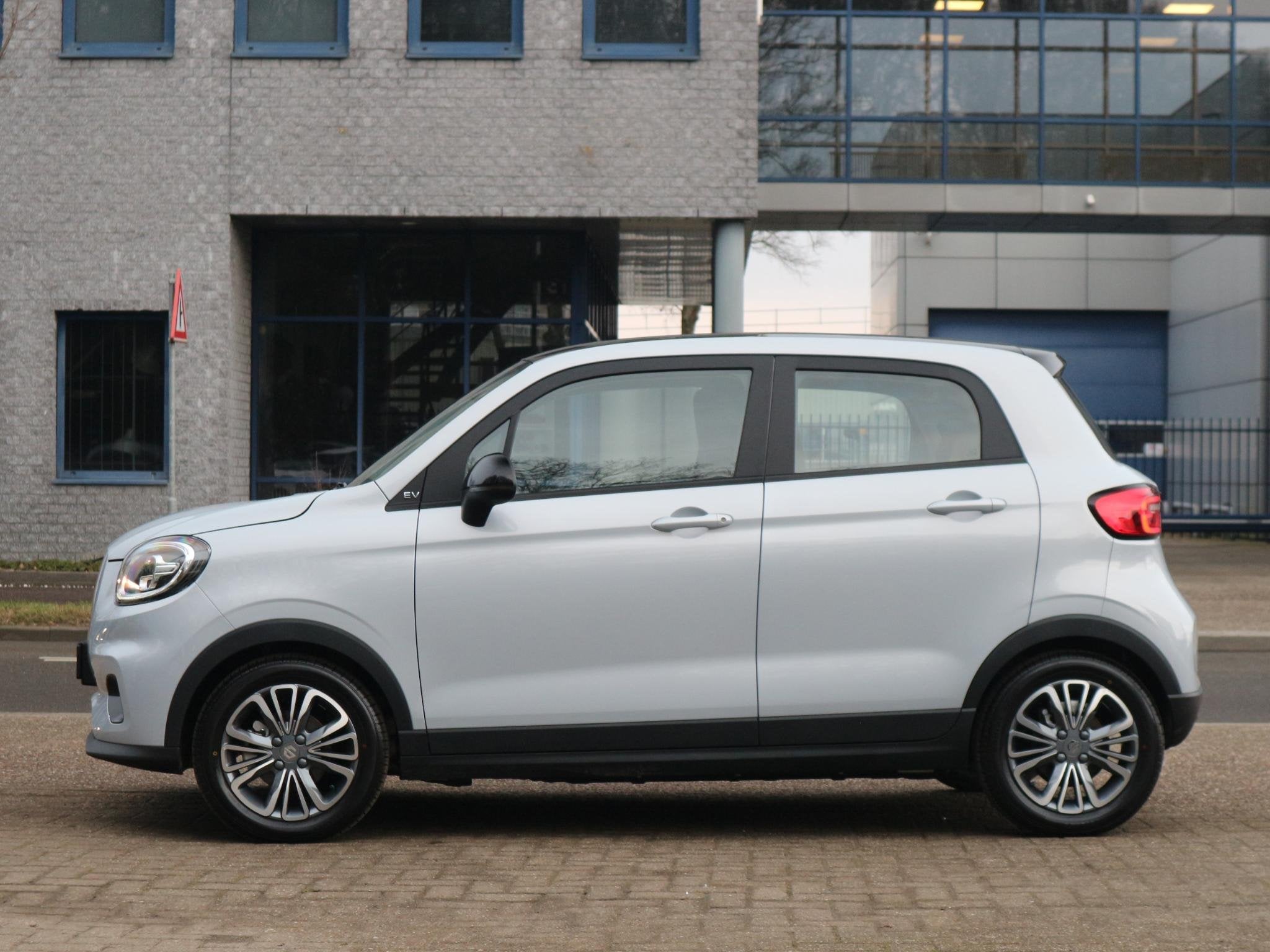 Leapmotor T03 Design 37.3 kWh / Camera / Adaptive Cruise / N, Auto's, Leapmotor, Stof, 4 stoelen, Origineel Nederlands, Zilver of Grijs