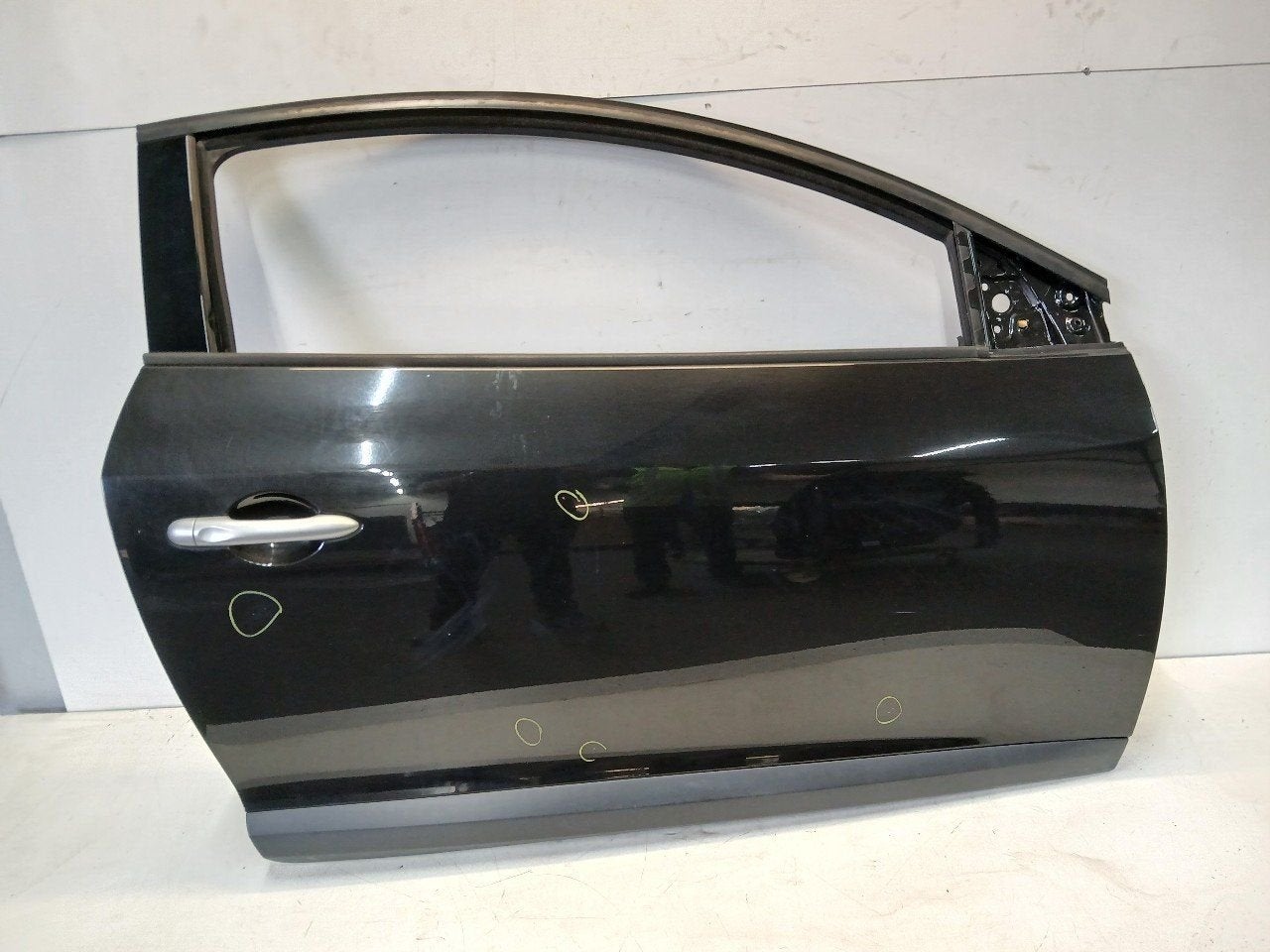 Portier rechts voor Renault Mégane, Onderdelen@venauto.nl, Van der Ven Autorecycling B.V., Gebruikt, Ettenseweg 76, 4706 PB Roosendaal, The Netherlands