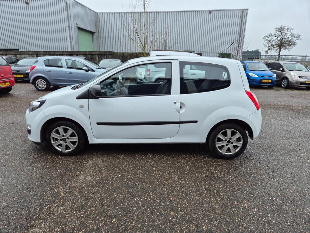 Renault Twingo 1.2 16V Authentique , nieuwe apk, Auto's, Voorwielaandrijving, Gebruikt, 4 cilinders, 4 stoelen