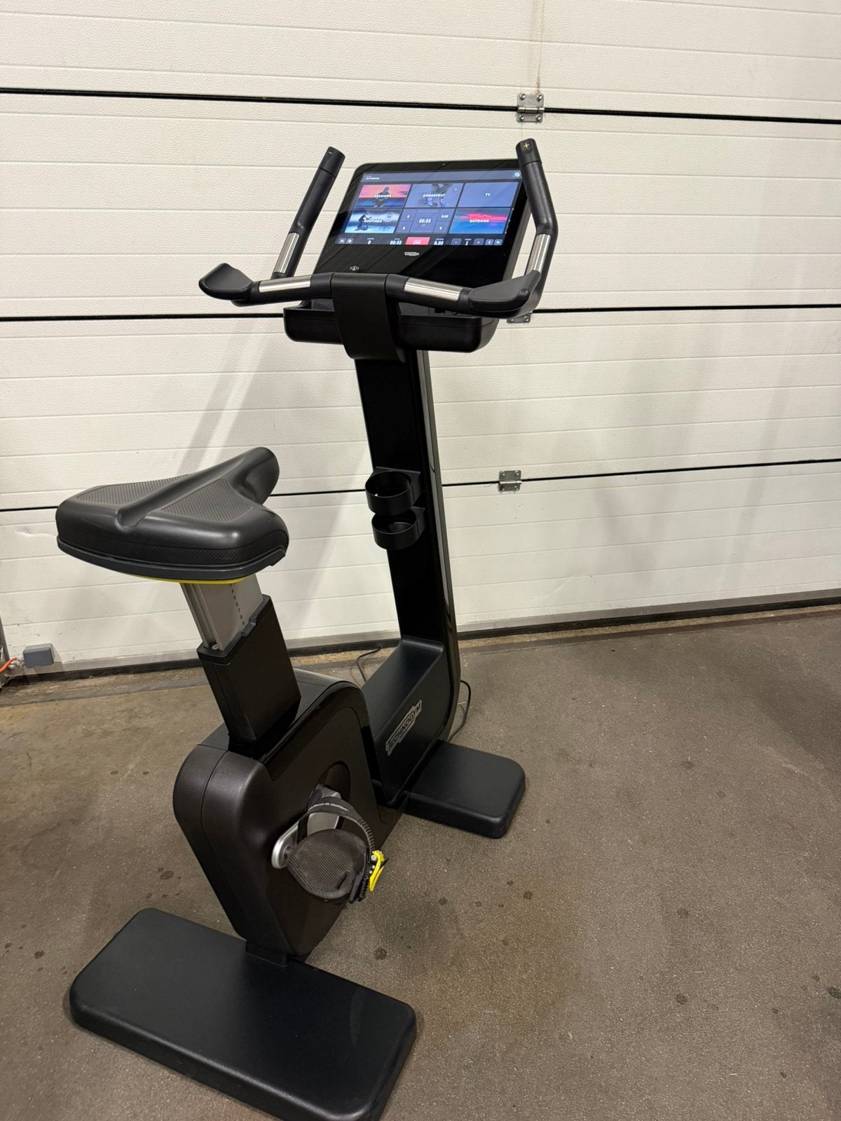 Technogym Artis Bike , Hometrainer met Unity Scherm, Ophalen, Gebruikt, Overige typen